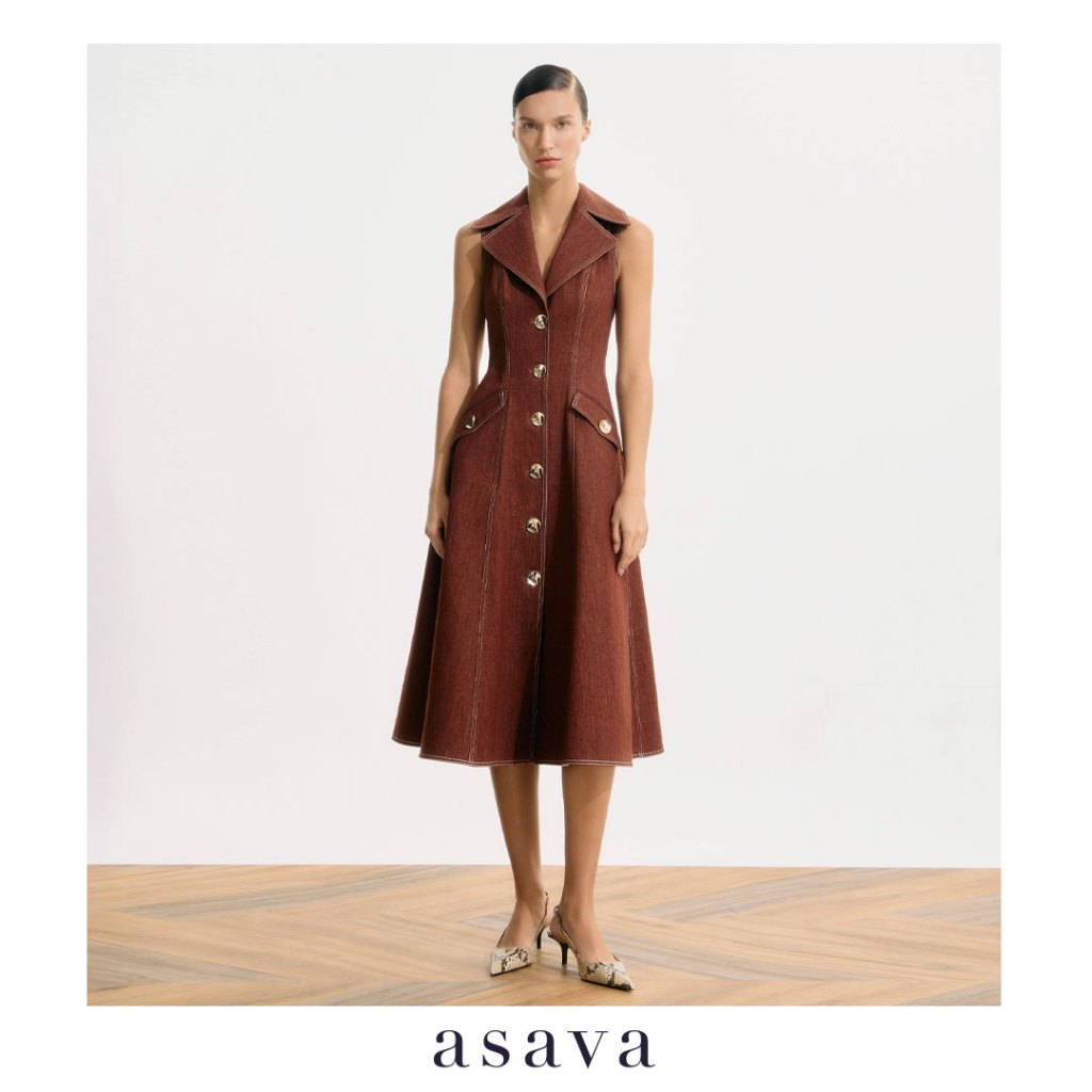 [asava ss25] Elowen Denim Sleeveless Dress เดรสผู้หญิง แขนกุด แต่งดีเทลปกใหญ่ คอวี แต่งกระดุมหน้า แต