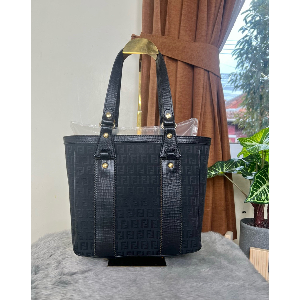 Fendi FF Monogram Zucca Tote Bag แท้💯