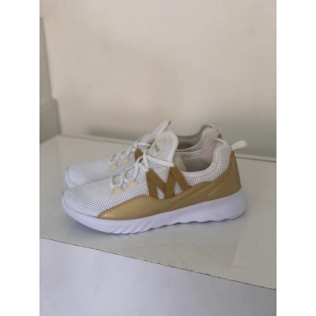 รองเท้า Baoji CE-102