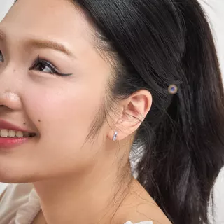 earika.earrings - frostshine hoop ต่างหูห่วงคริสตัลสีสัน มี 3 สี ก้านเงินแท้ชุบทองคำขาว เหมาะสำหรับคนแพ้ง่าย