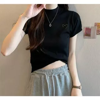 พร้อมส่งในไทย** เสื้อไหมพรมปักหัวใจด้านหน้า เสื้อยืดคอตั้งแขนสั้น สำหรับผู้หญิง Y205