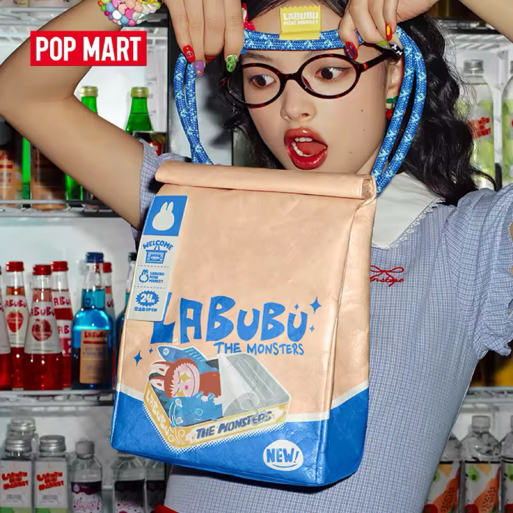 พร้อมส่ง🔅 POP MART THE MONSTERS Wacky Mart Series-Messenger Bag