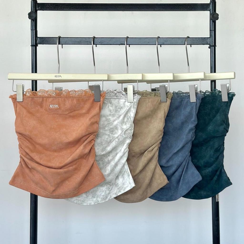 Atipa - Amyas Tube เสื้อเกาะอกผ้าฟอก ดีเทลลูกไม้