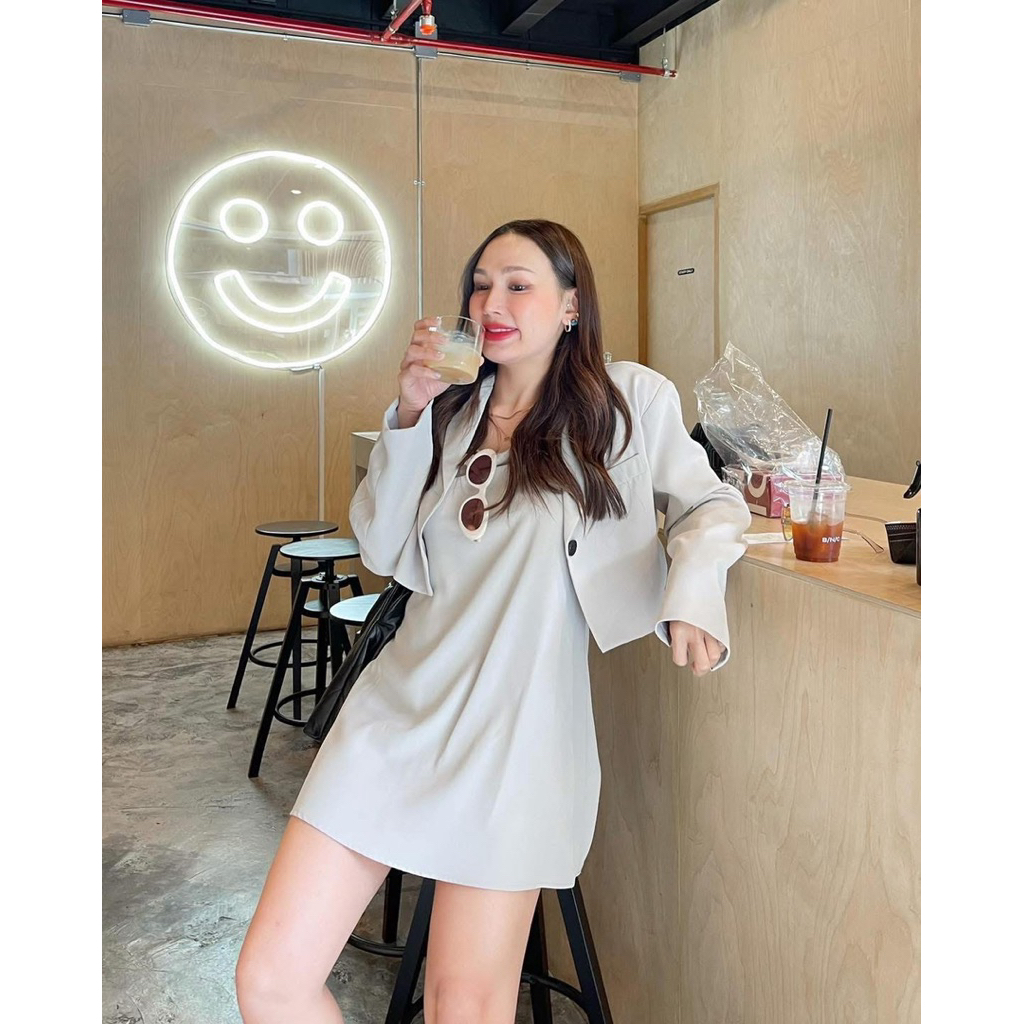 ส่งต่อ Loonny Store สีครีม  t4