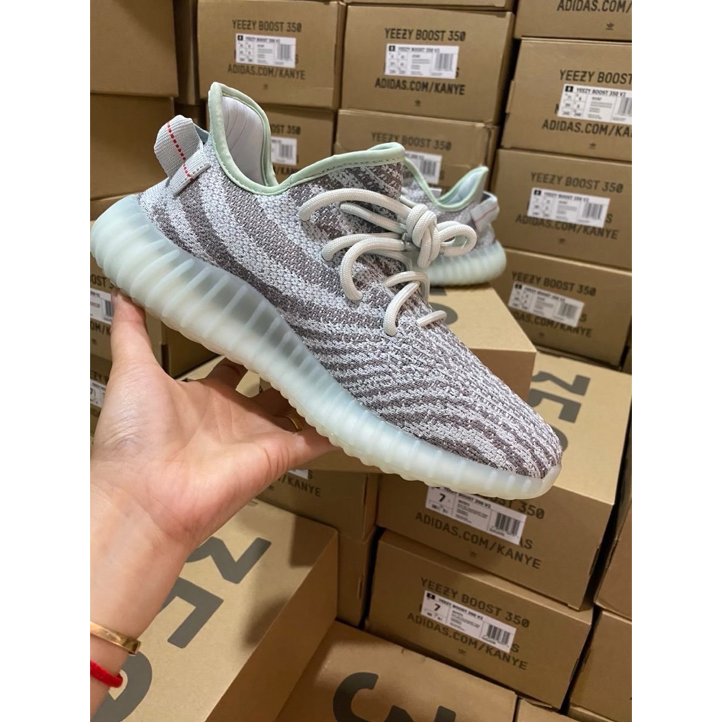 [ พร้อมส่ง ] Yeezy Boost 350 V2 “ Blue Tint  “  Size 40 - 48 [ H12 ]