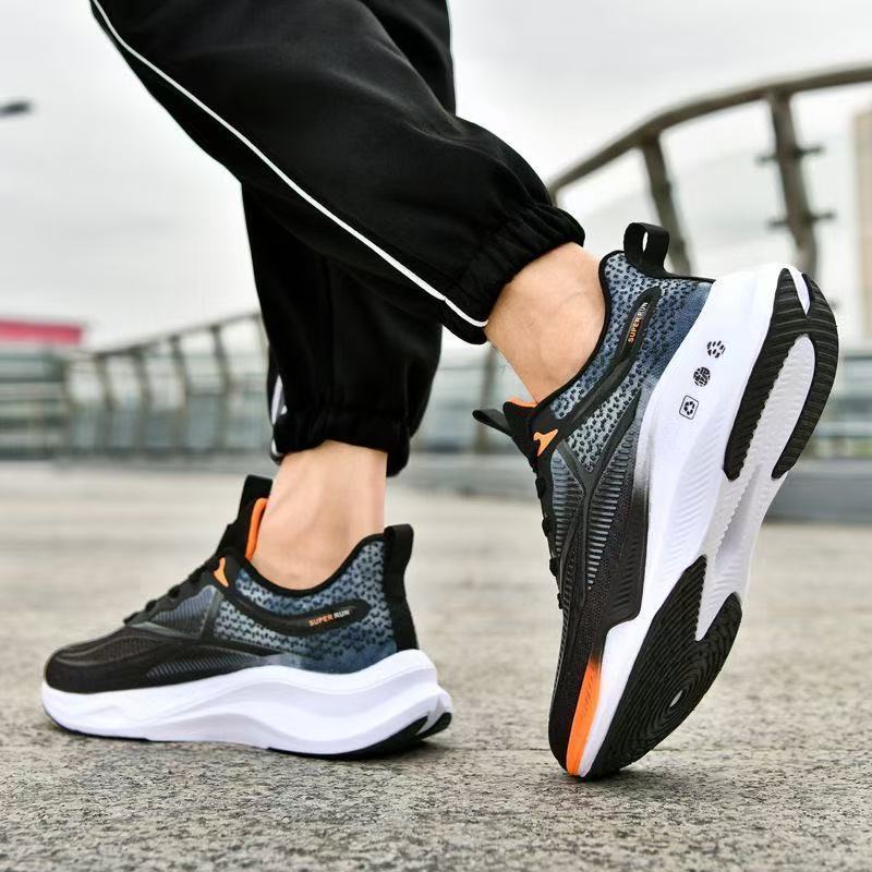 รองเท้าผ้าใบผู้ชาย พื้นนิ่ม เบา สวมใส่สบายเท้า ราคาดีโดนใจทุกวัยพื้นนิ่มสุดๆ Sneakers - รูปที่ 2