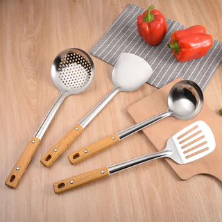 สแตนเลสทำอาหารหม้อ Shovel เครื่องครัวซุปช้อนไม้เลียนแบบ Handle Scoop