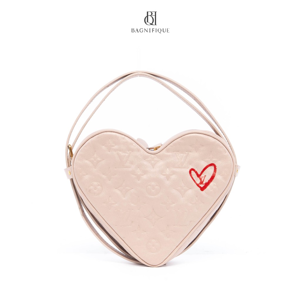 [ของแท้💯]  LV SAC COEUR 22 PINK RED CALF GHW MICROCHIP  มีใบรับประกัน ตรวจสอบได้ทุกใบ ✅