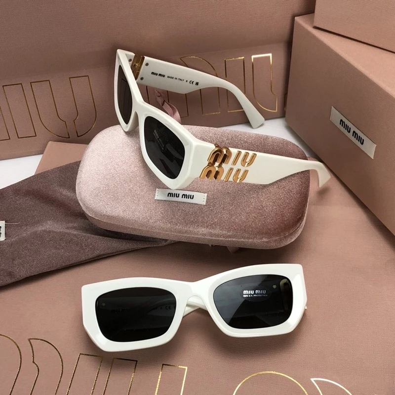 👓👓แว่นกันแดด Miu Miu รุ่น MU09WS👓  รวมสี ใหม่ ของแท้100% รับประกัน 2 ปีเต็ม พร้อมอุปกรณ์ครบ