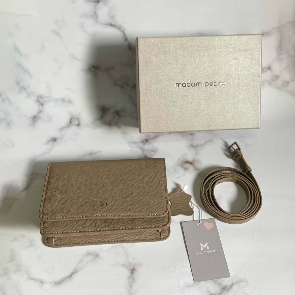 ส่งต่อ กระเป๋าหนังแท้ Madam Peony รุ่น Classic สภาพดีมาก