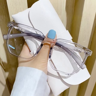 【จัดส่งจากกรุงเทพฯ】แว่นสายตาสั้น เลนส์ออโตเมติก ออกแดดเปลี่ยนสี UV400 กรองแสง ผญ ลนส์ออโต้ กรองแสงสีฟ้า แว่นตากรองรังสี