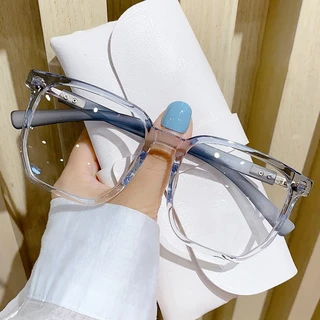 【จัดส่งจากกรุงเทพฯ】แว่นสายตาสั้น เลนส์ออโตเมติก ออกแดดเปลี่ยนสี UV400 กรองแสง ผญ ลนส์ออโต้ กรองแสงสีฟ้า แว่นตากรองรังสี