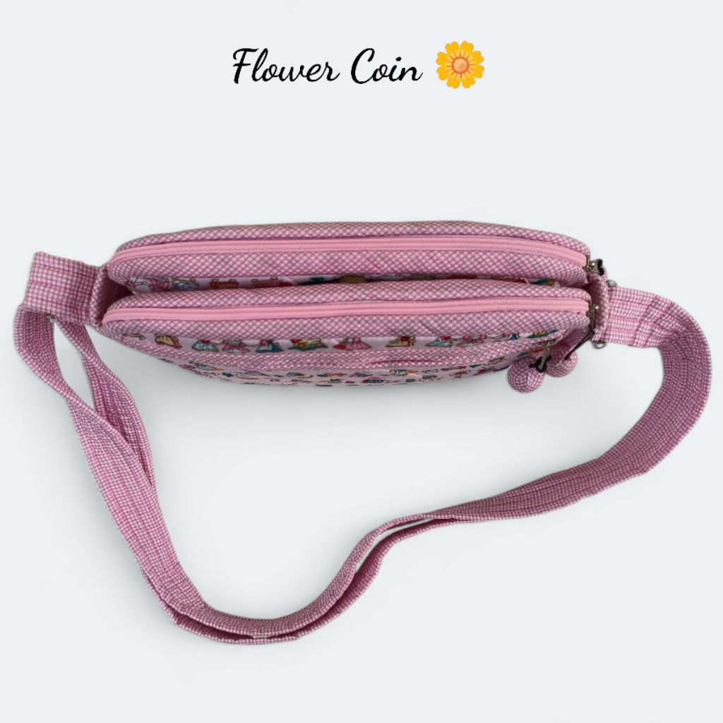 🌷❀˖°กระเป๋าสะพาย 3 ซิป 4 ช่อง ❀˖°🌷ขนาด 9 นิ้ว สะพายแบบ Cross Body ได้ สายสะพายปรับได้ มีหลายช่องใช้งาน จุได้หลากหลาย 🌿 - รูปที่ 5