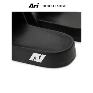 ARI SLIDE SANDALS - BLACK/WHITE (AFW0002-01) รองเท้าแตะ อาริ SLIDE SANDALS สีดำขาว