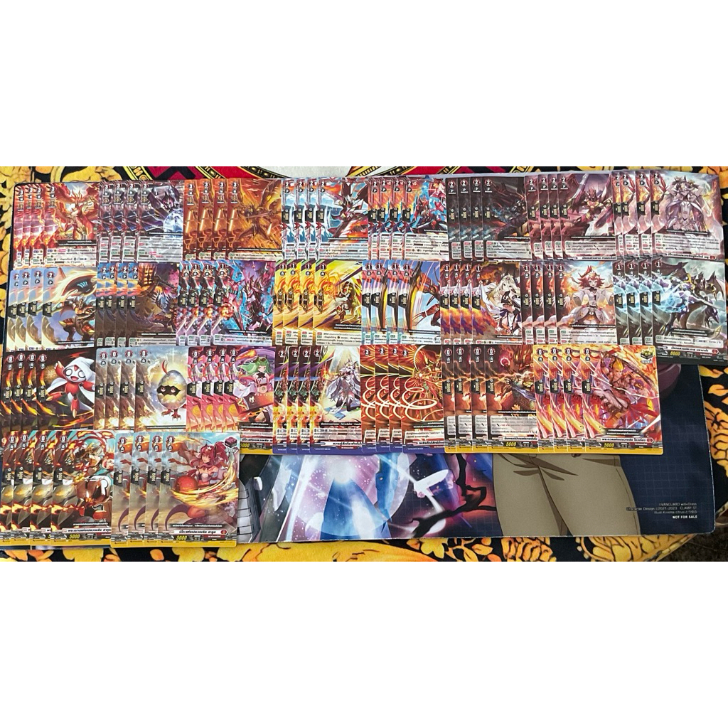 [Complete อย่างละ 4 ใบ] Vanguard D ภาษาไทย สี แดง ชุด DBT06 สาย Xoverdress ตามรูป