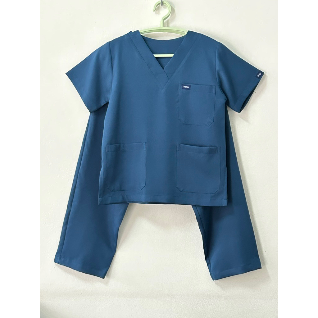 New color Dsign scrub ชุดสครับคอวี unisex สี Dark ocean blue รุ่น Colorful’s Collection