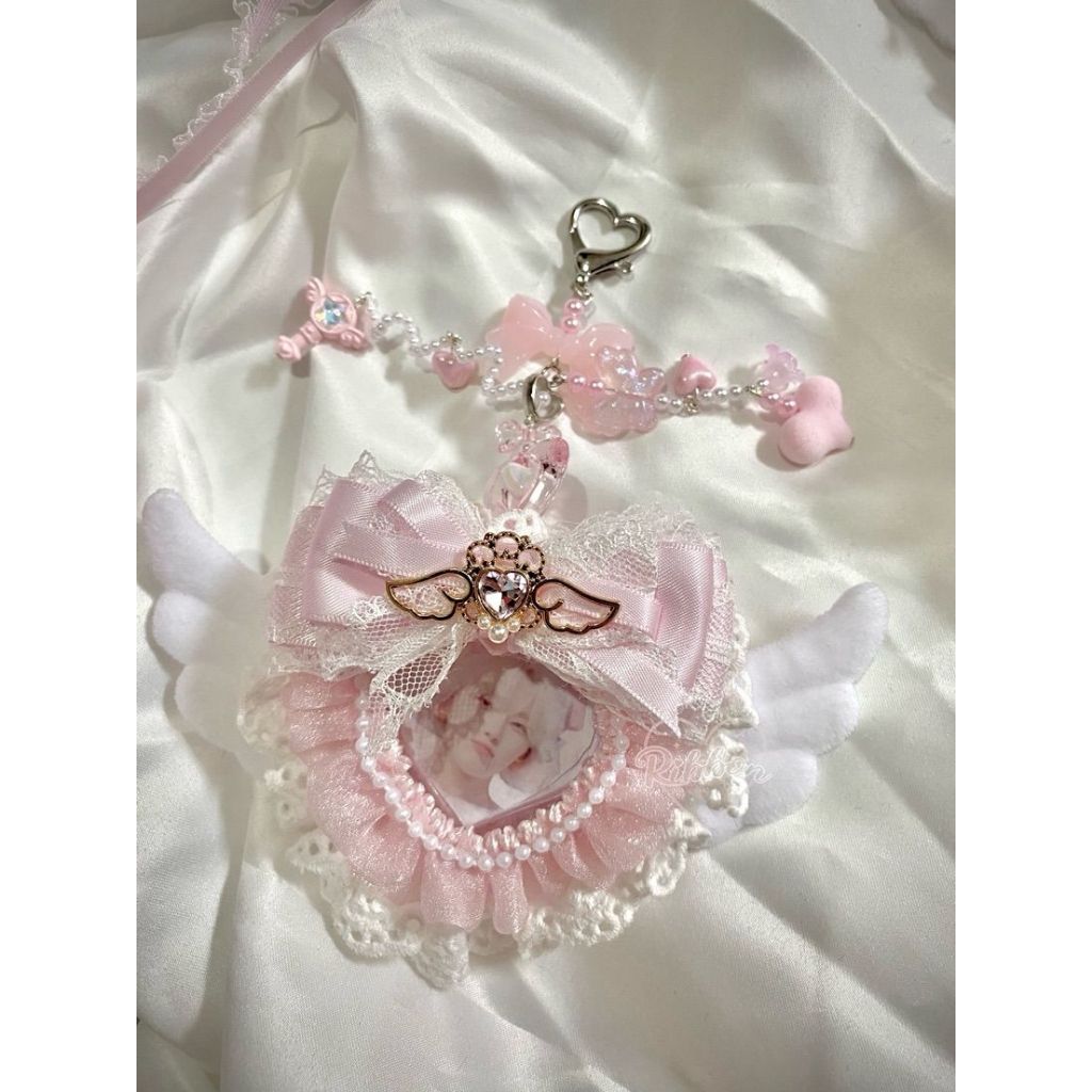 พวงกุญเเจ กรอบรูป งานเเฮนด์เมดใส่รูปได้2ด้าน (Ribbon Style Idol)