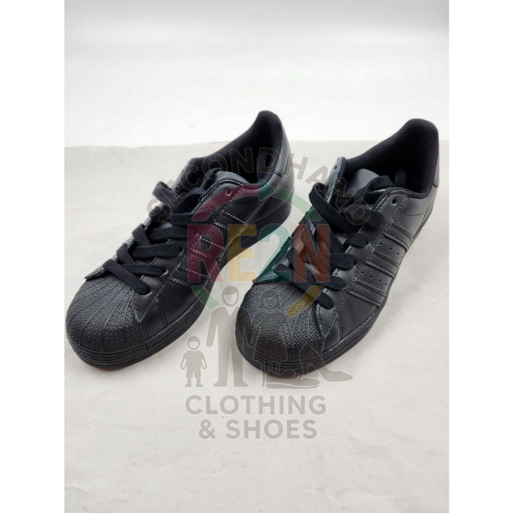 รองเท้า SUPERSTAR สีดำ แท้ Adidas พร้อมกล่อง ไซส์ 36.5 (US-4.5 / UK-4 / JP 225)