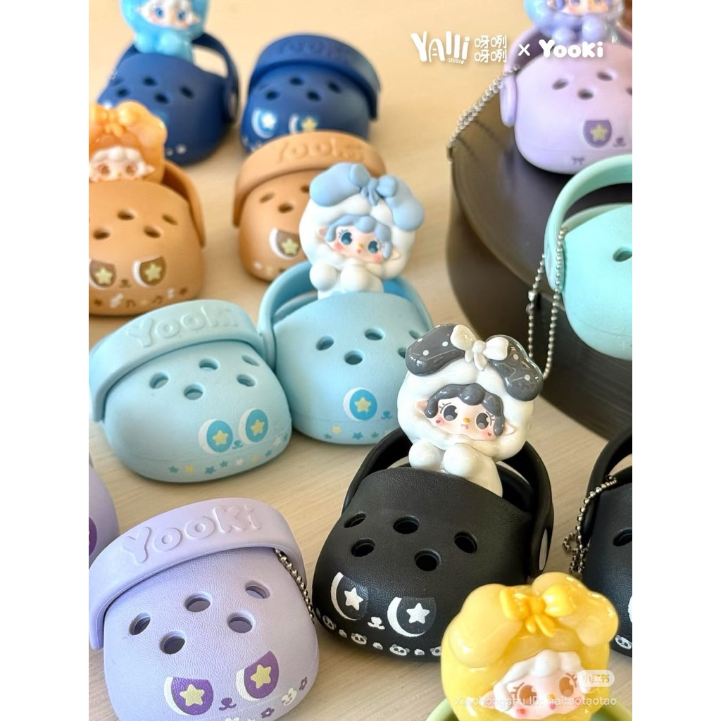 👟พร้อมส่งในไทย👟[แบบสุ่ม]รองเท้า400%(คู่)