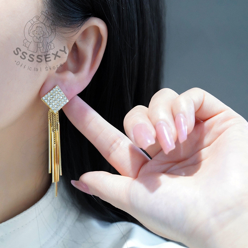 SSSEXY [โปรโมชัน] ต่างหูพู่ยาวเรืองแสงรุ่นใหม่! ✨ เพชรพลอยแวววาว ใส่ปังทุกงานระดับ S376