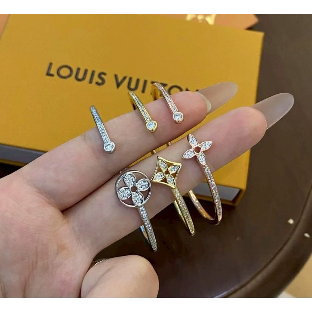 กำไลLV งานสวย งานคุณภาพVIP งานเทียบงานสวยเป๊ะ ส่งจากไทย🇹🇭