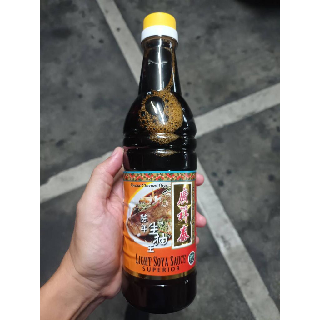 Kwong Cheong Thyev Light Soya Sauce Superior 640g.ซีอิ้วขาว 640 กรัม