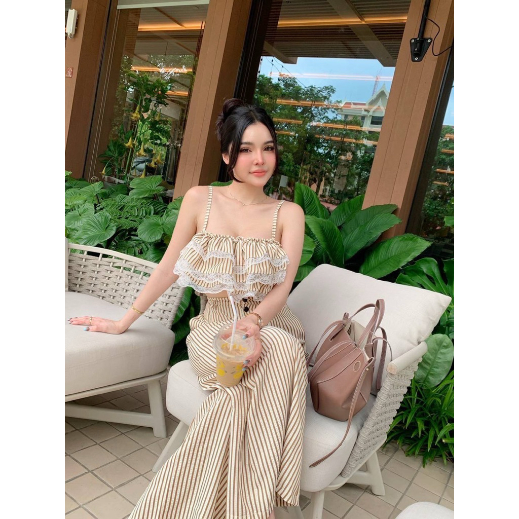 ชุดเซท 2 ชิ้น เสื้อสายเดี่ยวแต่งระบาย กางเกงขายาว - รูปที่ 2