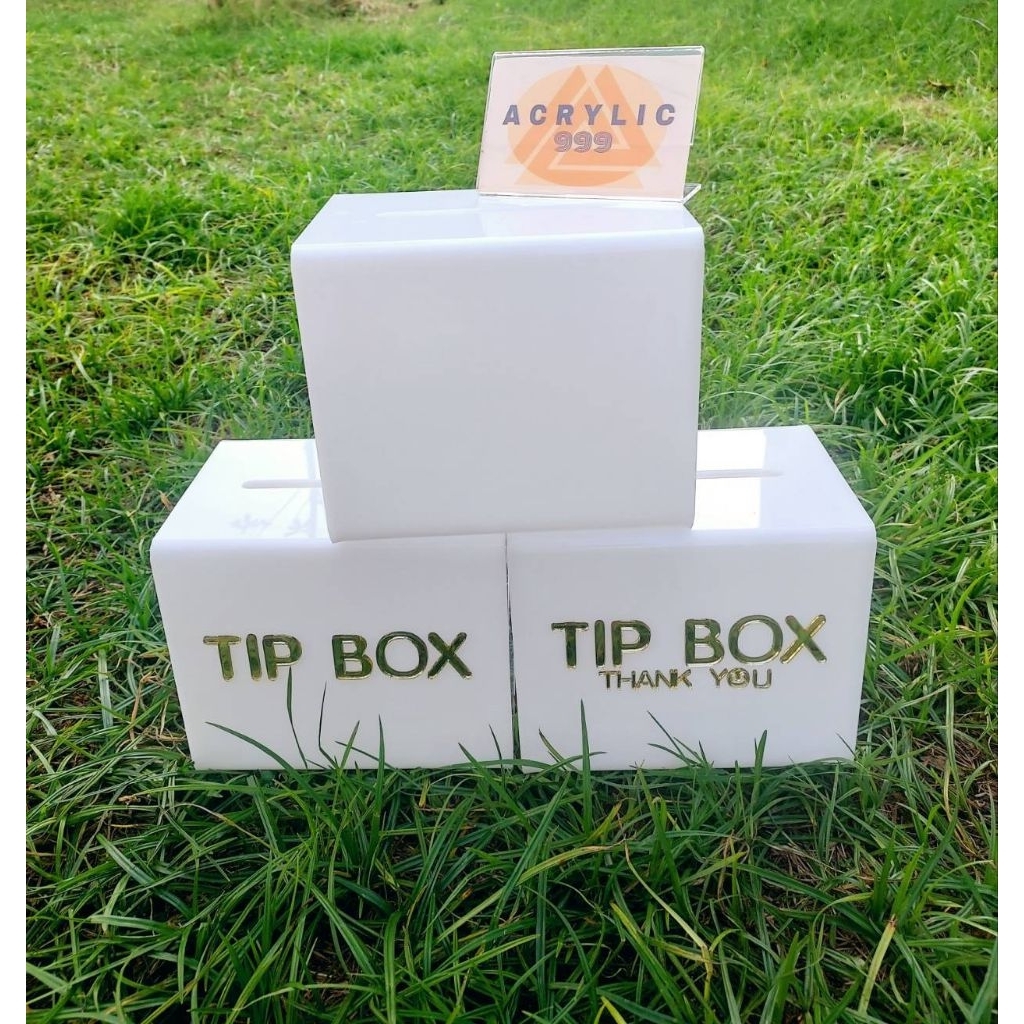 TIP BOX สีขาว มี 3 แบบ  อักษรสีทอง แผ่นหนา 3 มิล กล่องอะคริลิค tip box ทำช่องใส่เงิน
