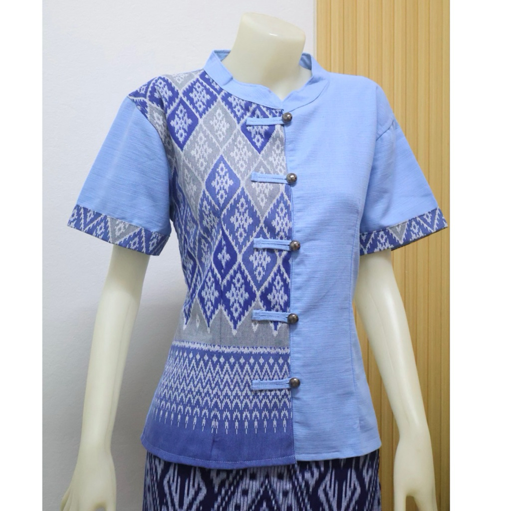 เสื้อคอจีนผู้หญิงลายมัดหมี่🩵‼️มาใหม่‼️อก36-44"‼️ผ้าชินมัยกับผ้าหมักโคลน🩵แบบจริงสวยมาก