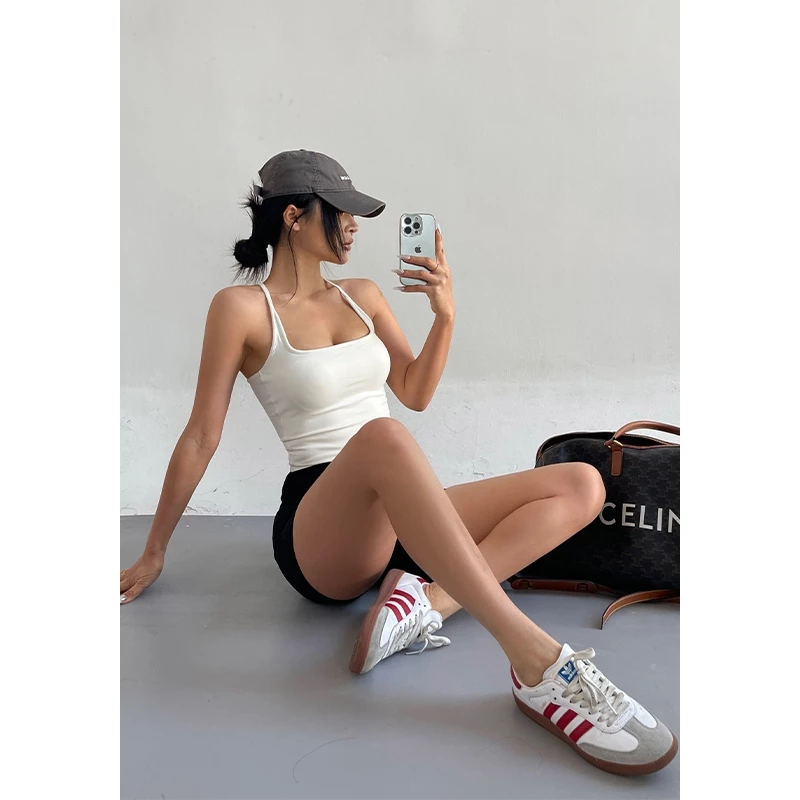 GYMHUB สปอร์ตเสื้อเกาะอกสายบาง มีแผ่นรองอก ระบายอากาศ สำหรับผู้หญิง โยคะ thumbnail 10