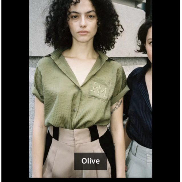 RALLY RM Ivy shirt - เชิ้ตปักโลโก้ RM