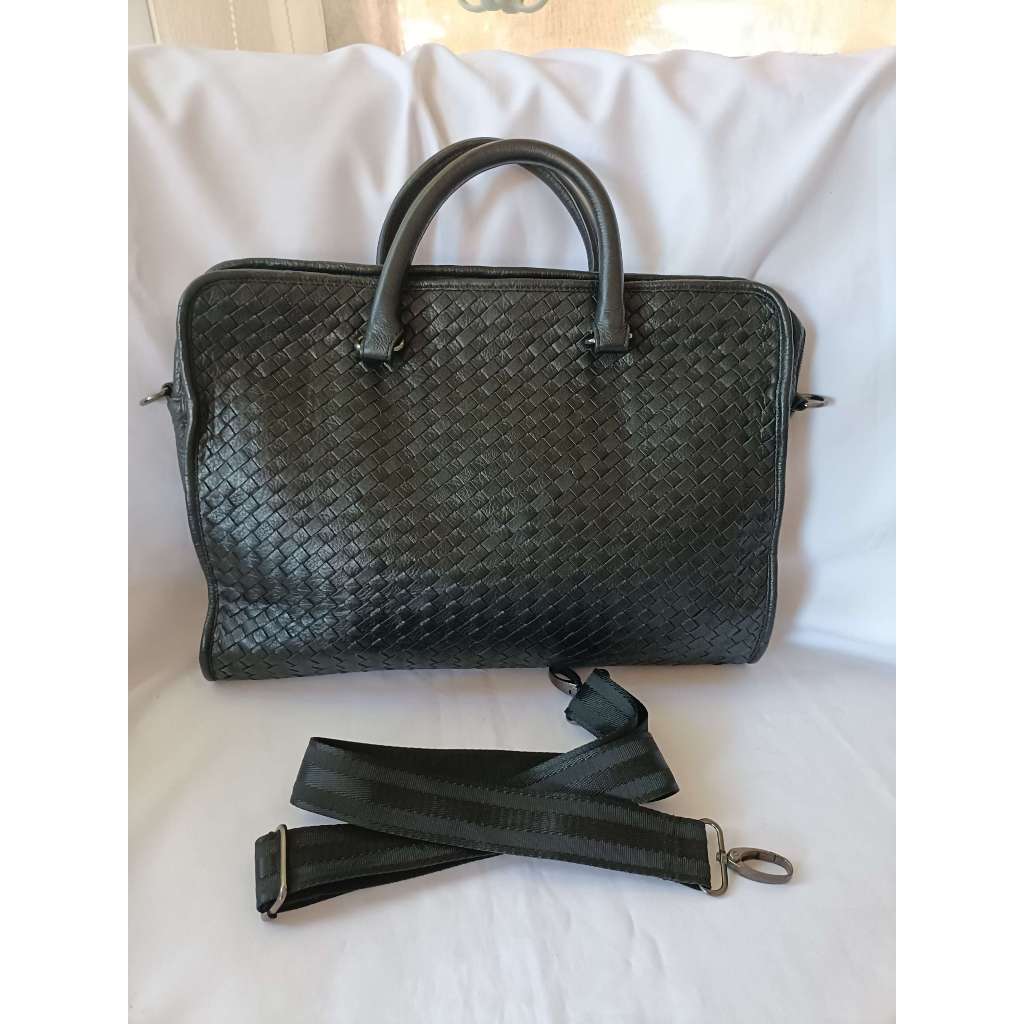 ♥️กระเป๋าเอกสารมือ2 Morgan แท้  ♥️ใส่ notebook ได้  ♥️หนังแท้ หนังนิ่ม งานสานสวยๆ  ♥️สภาพ 80%  สีดำ 