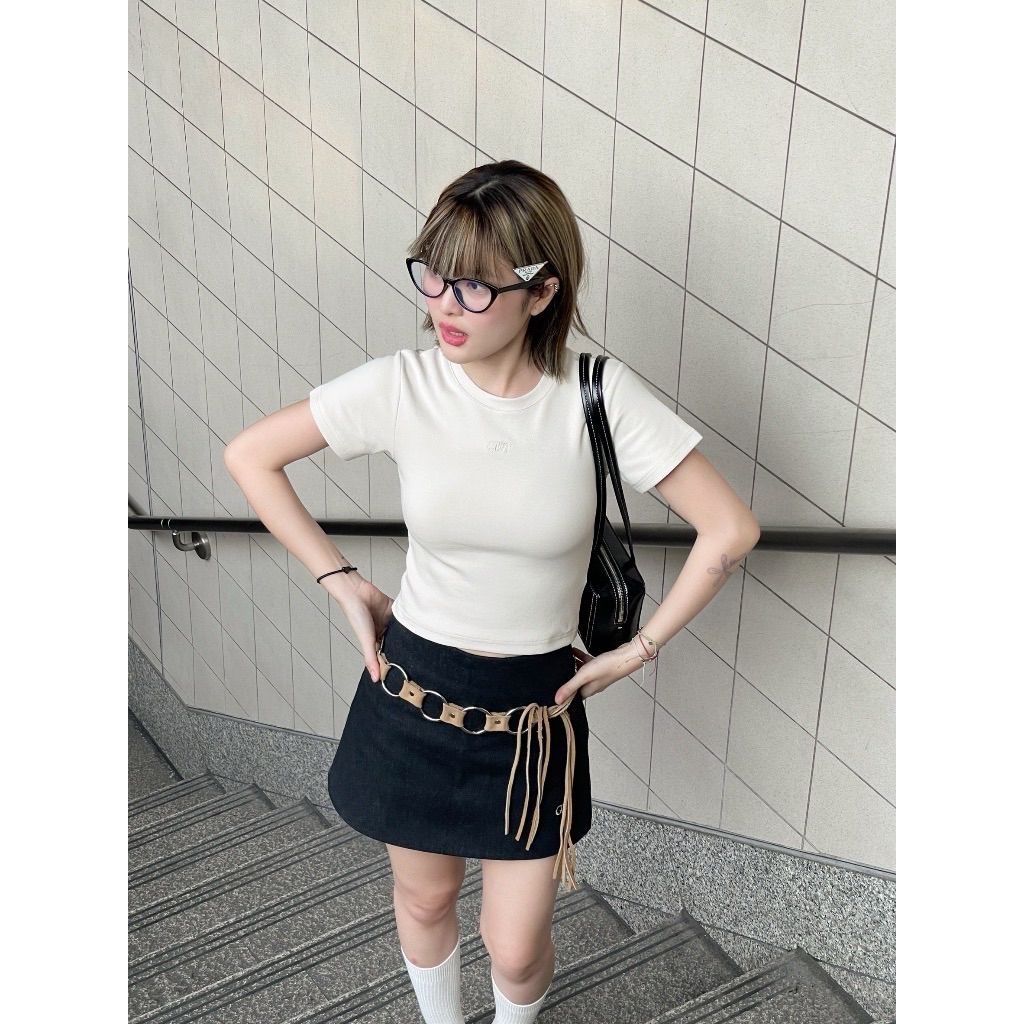 ☁️ส่งต่อเสื้อ Geschwisters"GWT Baby tee" size s พร้อมส่ง (New in pack)