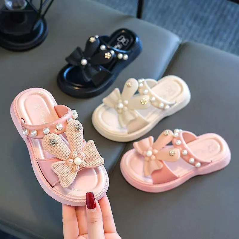 Babyonline(X368)2F3-6 (ส่งด่วน1วัน)รองเท้าแตะเสริมส้นแต่งไข่มุกสำหรับเด็กผู้หญิงสุดน่ารัก พื้นนุ่ม กันน้ำ มีกันลื่น