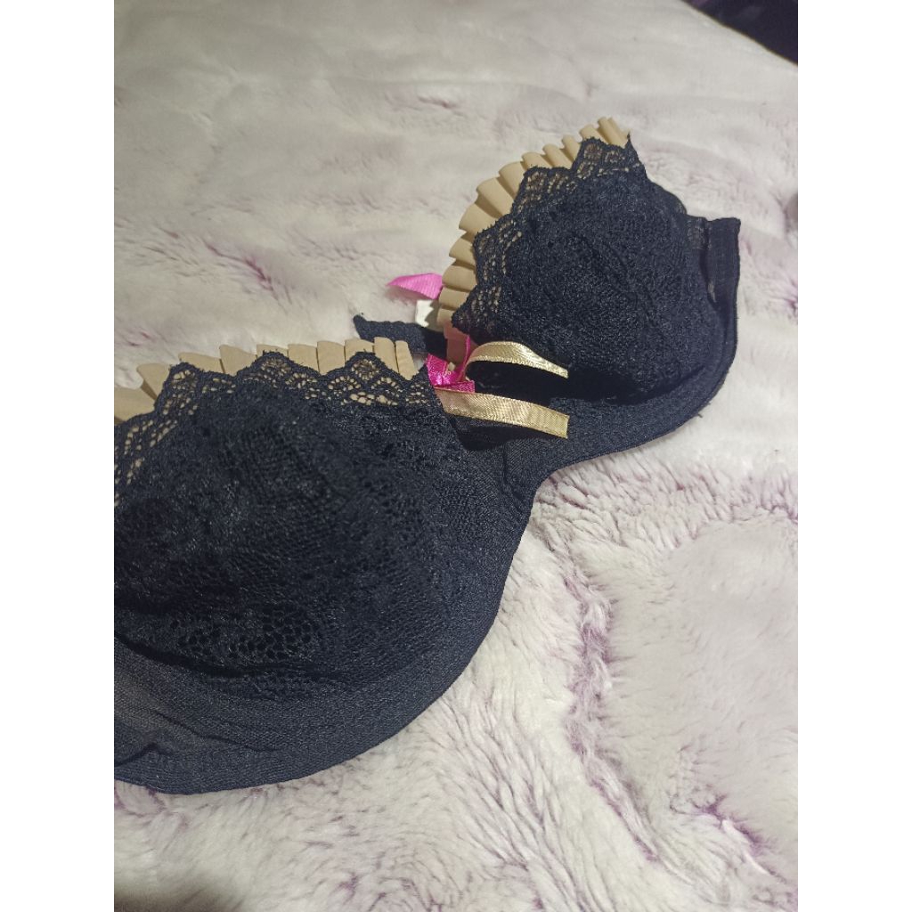 ชุดชั้นใน 34B แบรนด์ s@ss