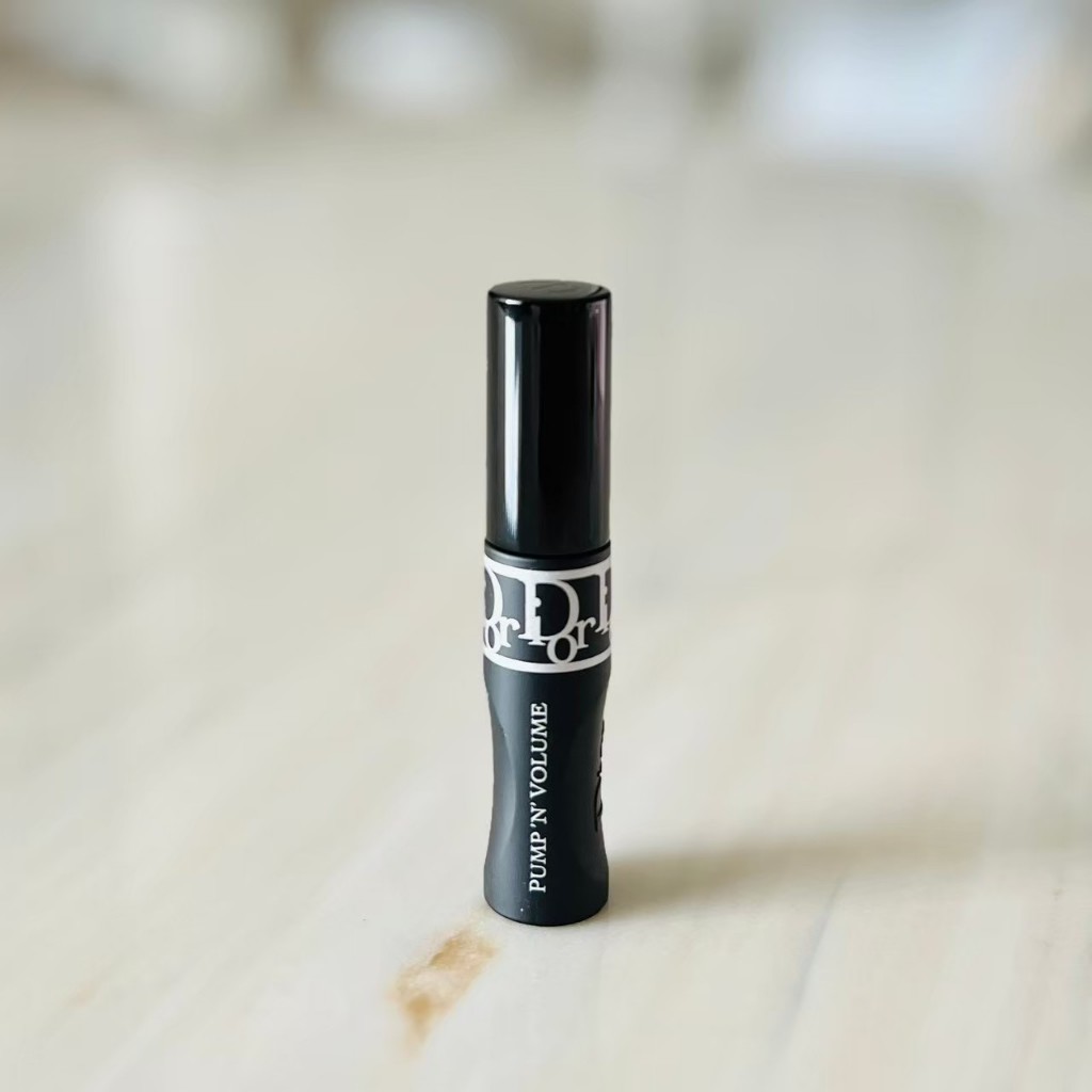 มาสคาร่า เพิ่มวอลลุ่ม ขนตาดูหนาขึ้นในทันที show Pump 'N' Volume Mascara 4g