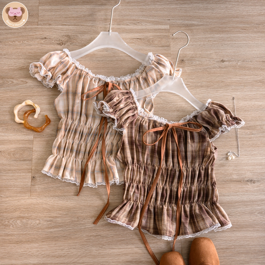 Mellow Smocky Crop เสื้อครอปเเขนตุ๊กตา เเต่งเชือกผูกโบว์สีเเดง ผ้าไหมอิตาลี ลายริ้ว บอกเลยว่าน่ารักส