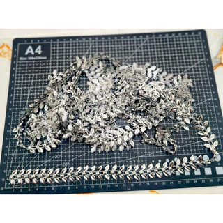 สังวาลย์ตกแต่งชุดดรัมเมเยอร์ ราคาต่อ1หลา สีเงิน สีทองอุปกรณ์ตกแต่งงานDIY ชุดไทย