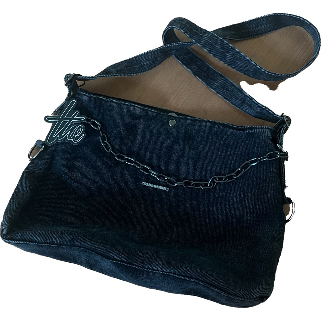 กระเป๋า URTHE สียีนส์ฟอก