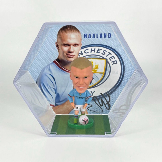 Manchester City โมเดลนักฟุตบอล Erling Braut Haaland พร้อมกล่องอะคริลิก