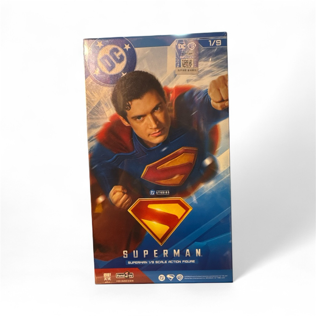 Fondjoy x DC Superman ฟิกเกอร์ ซูเปอร์แมน **มีสุนัข**