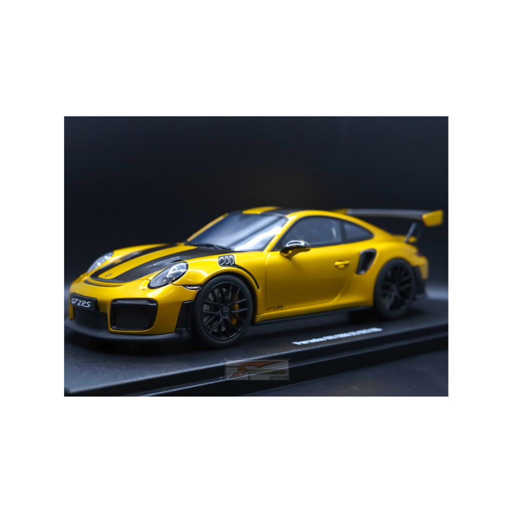 GT Sprit  CLDC041  Porsche 911 (991.2) GT2 RS With Display Case 1/18