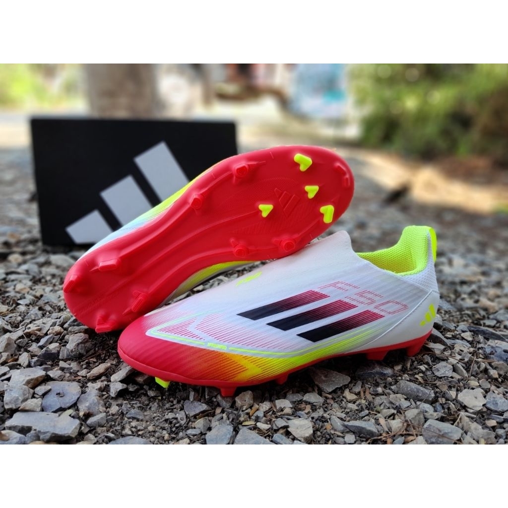 adidas f50 league ll fg/mg j   มือ1 ครบกล่อง