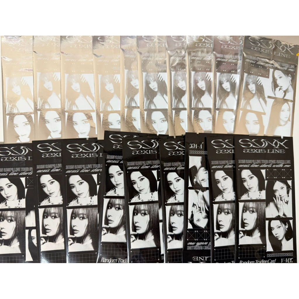 Trading card synk aeXIS LINE aespa