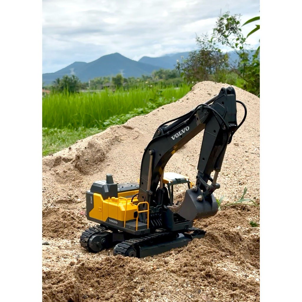 Double E E598 Volvo 1/16