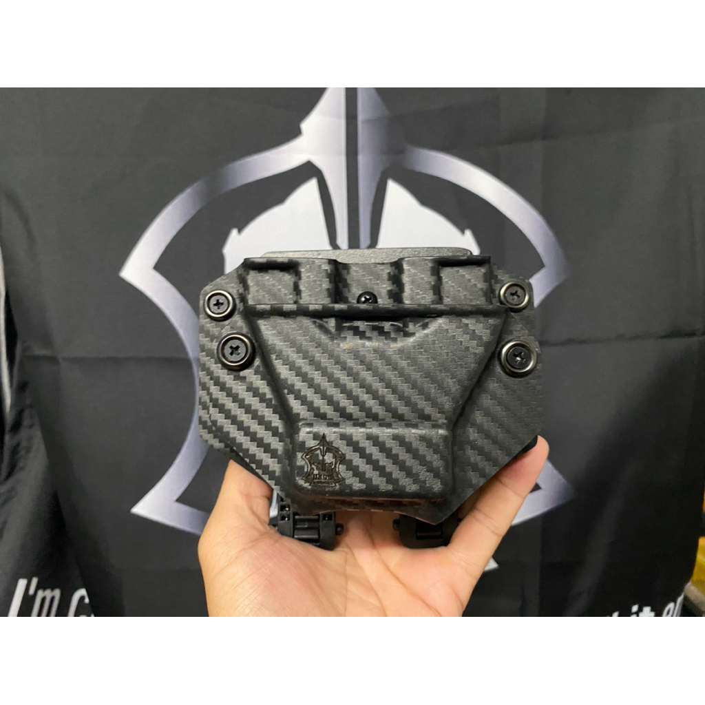ซอง Kydex Carbon Fiber (แม็กกาซีนคู่ + กุญแจมือ) **เฉพาะตัวซอง