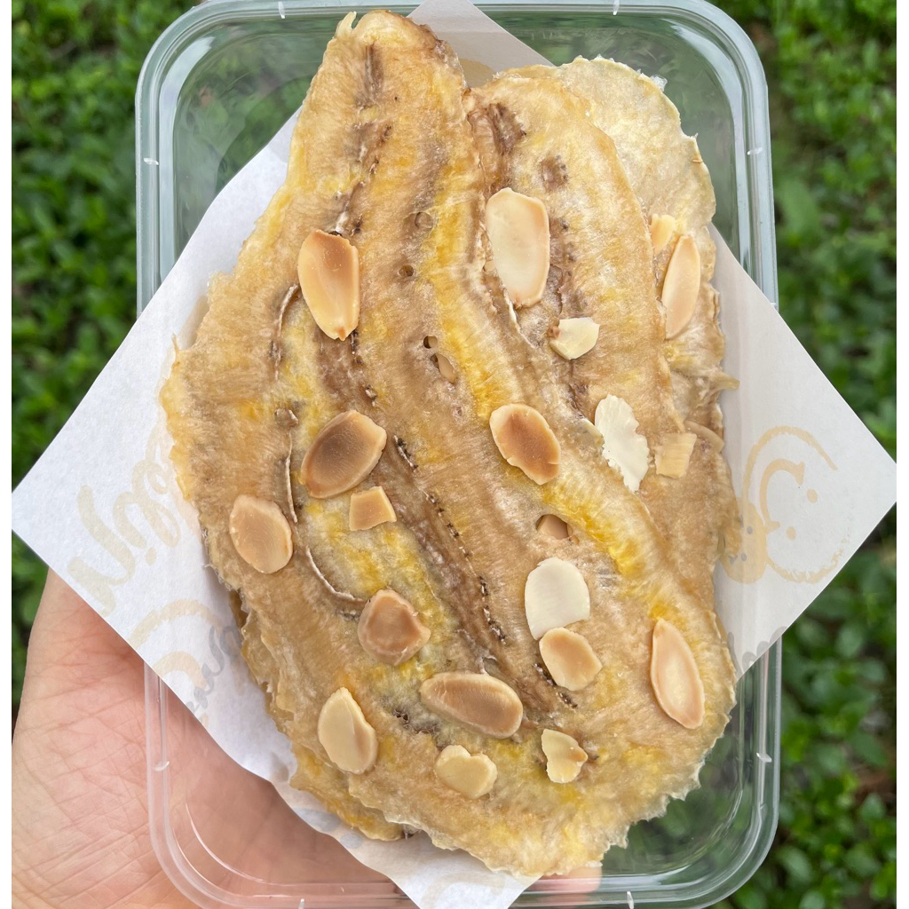 กล้วยอบแผ่นหน้าอัลมอนต์ หวานธรรมชาติ ไม่ใส่น้ำผึ้ง