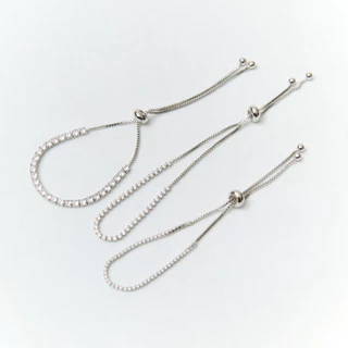 Tennis Bracelet สร้อยข้อมือประดับเพทายปรับขนาดได้