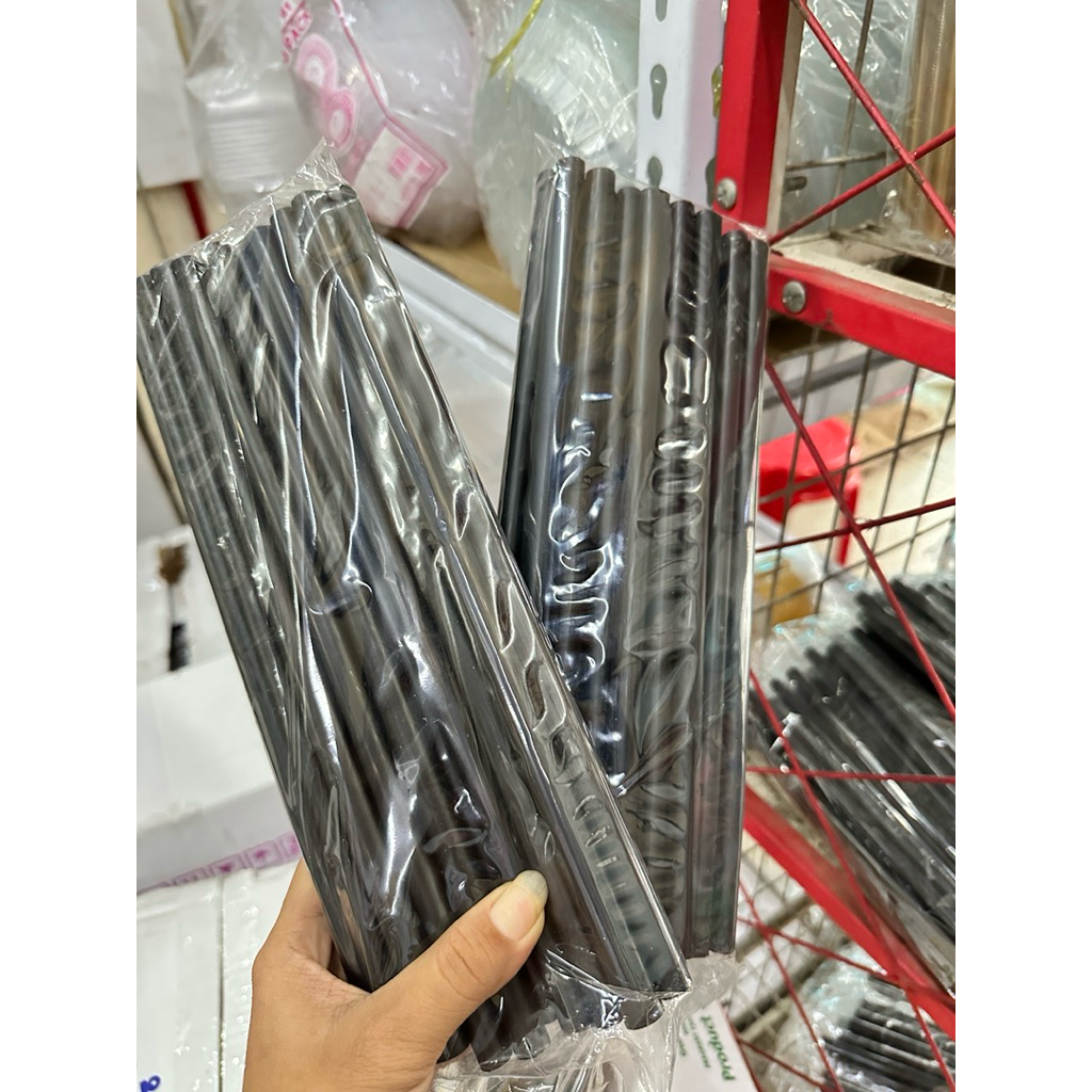 หลอดไข่มุกยีราฟ “ไม่ห่อฟิล์ม” ขนาด27ซม. แพ็คคู่ 2ห่อ ห่อละ25เส้น