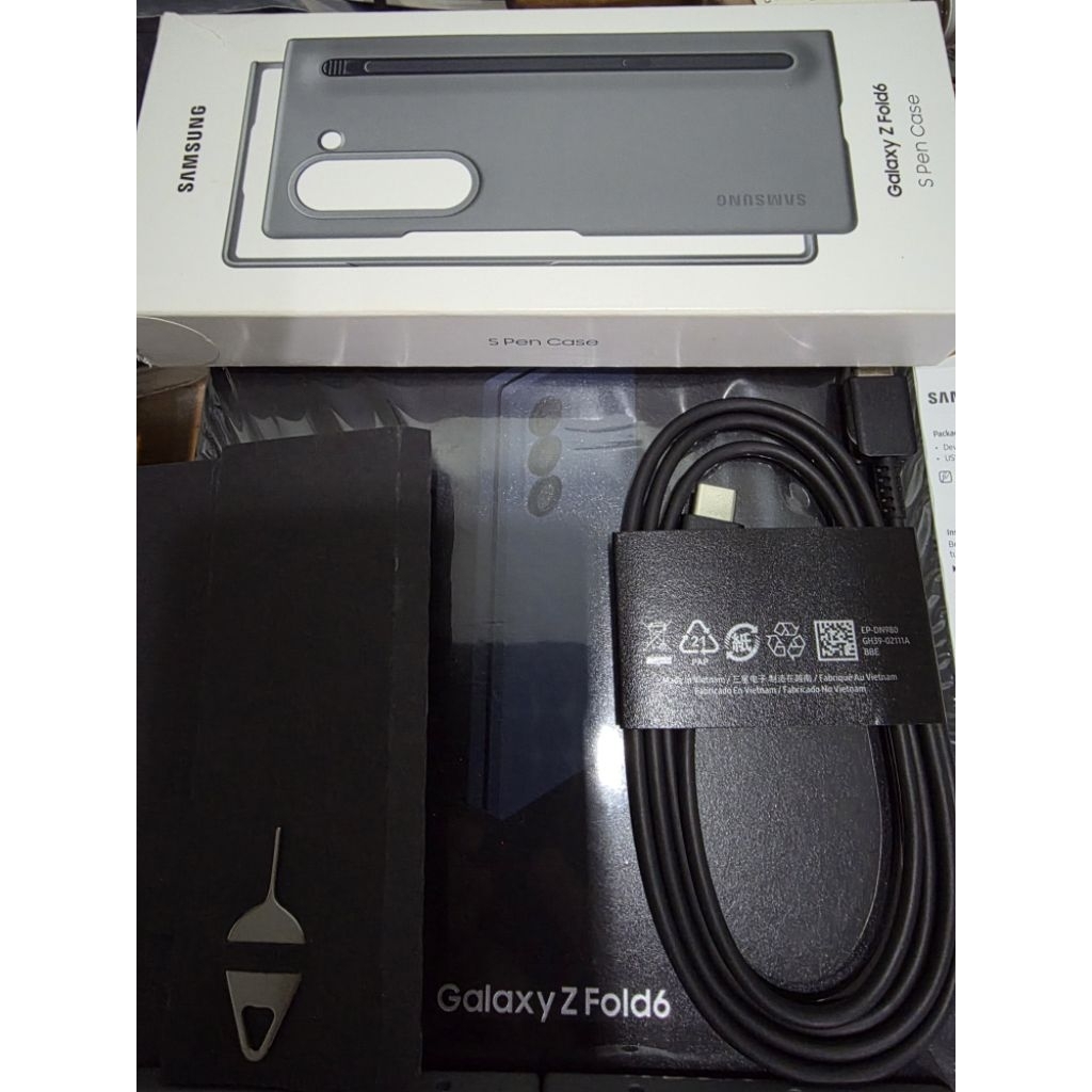 galaxy z fold 6 navy 256 มือสอง สภาพดีมาก เครื่องศูนย์ ais ไม่ติดล็อคใดๆ